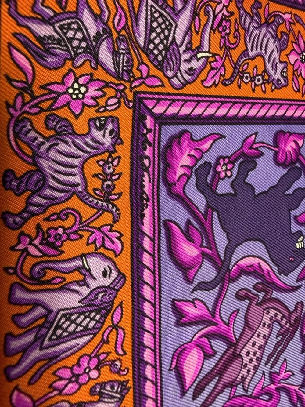 Hermes Silk Scarf Chasse En Inde Purple Orange India Hunter Tiger Elephant Horse - Picture 10 of 12